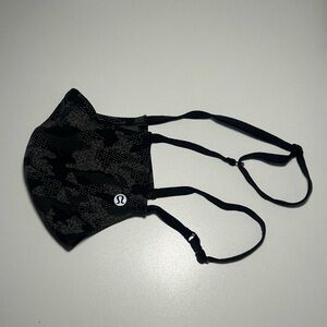 Lululemon Face Mask